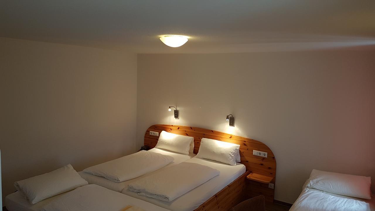 Hotel Gasthaus Roessle Freiburg im Breisgau Luaran gambar